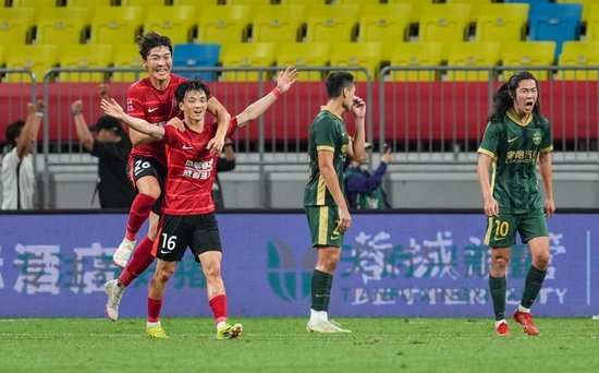 武磊兩針封閉拖累膝蓋 國(guó)足進(jìn)攻斷崖式下滑