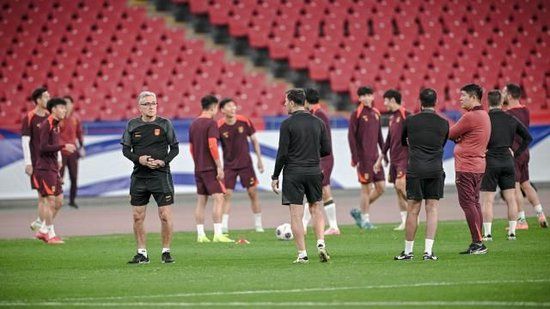 客戰(zhàn)印尼必須取三分 伊萬上海集訓(xùn)主抓進攻與B方案