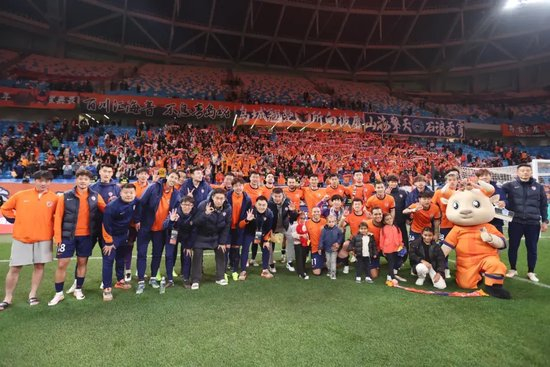 十輪不勝終結(jié)！青島海牛3-0完勝長春亞泰擺脫墊底