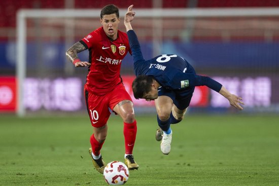 維塔爾世界波開胡，海港客場2-0三鎮(zhèn)止頹