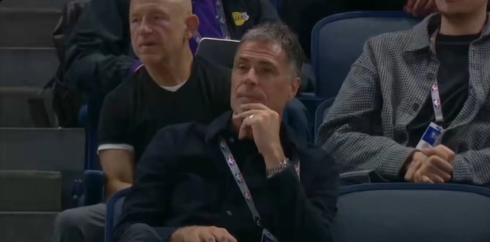 聯(lián)合試訓現(xiàn)場 佩林卡托腮 普雷斯蒂遮嘴通話