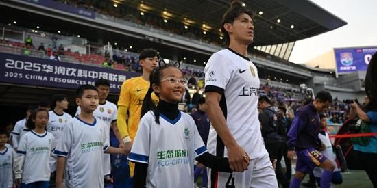 海港4-1輕取天津，顏駿凌：后面四場硬仗要咬住排名