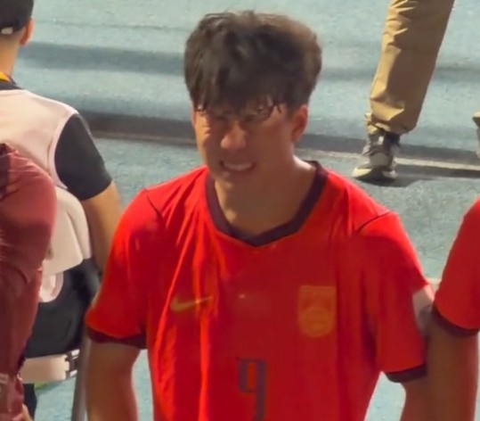 U17亞洲杯決賽：國(guó)少讓三追二2-3惜敗日本，趙松源謝晉賽后淚崩