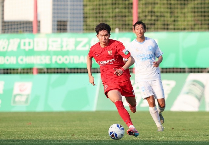 王逸偉貼地斬定勝局，上海海港富盛經(jīng)開1-0蘭州隴原競技